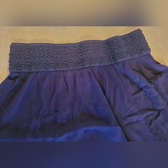 SENT TO THREDUP...Skirt, (I.N. Studio) - Picture 2 of 3